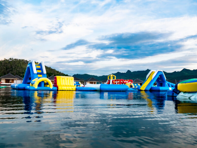 Theme,Part,Floating,In,Middle,Of,The,Lake,,Obstacle,Course